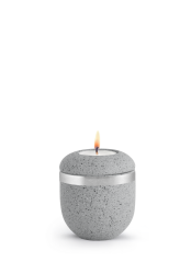 Keramická miniurna Rock Beton, šedá, beton, stříbrný pásek, svíčka.